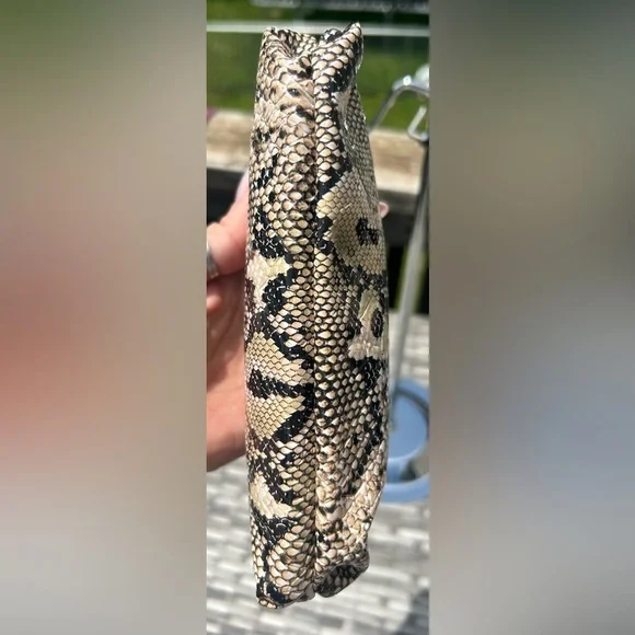 DSW Vegan Snakeskin Clutch Pouch Cosmetic Bag - Picture 6 of 9